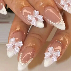 Women's Girls Bowknot Shaped Pearl Design False Nails